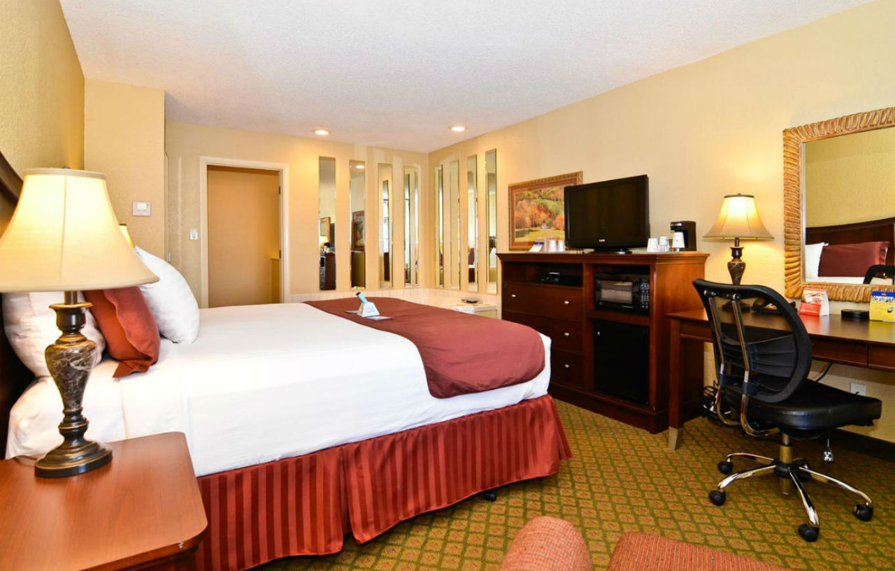 Best Western Coach House Springfield Exterior foto